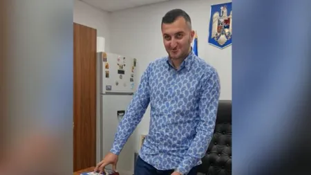 Angajat la o primărie din Gorj, pus să JURE pe Biblie că va respecta sarcinile din fișa postului