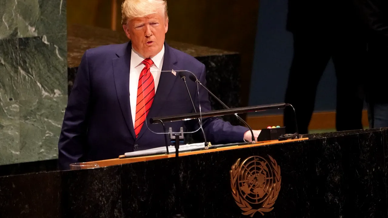 The New York Times | Trump, furios pe sursele care au dezvăluit informații despre conversația cu Zelenski: Spionii erau pedepsiți „altfel