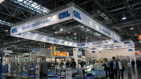 Un miliardar a acordat bonusuri de un milion de dolari unor angajați: 