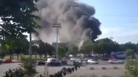 ATENTAT ÎN BULGARIA. Momentele de după EXPLOZIA DIN BURGAS, filmate de un amator cu telefonul mobil - VIDEO