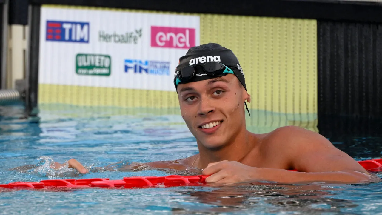 David Popovici, dezvăluiri după ce a luat aurul la Trofeul Settecolli. Cui îi dedică premiul și ce spune despre un nou record