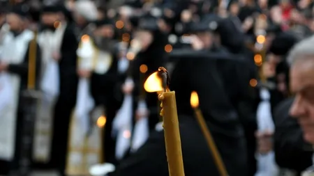 Părintele Arhimandrit Serafim Man, condus pe ultimul drum de mii de credincioși