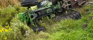 Un român a fost strivit de un tractor. Doi câni au încercat să-l SALVEZE
