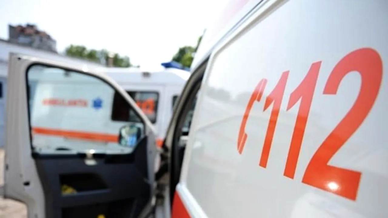 Un selfie l-a trimis în spital pe un elev de 14 ani