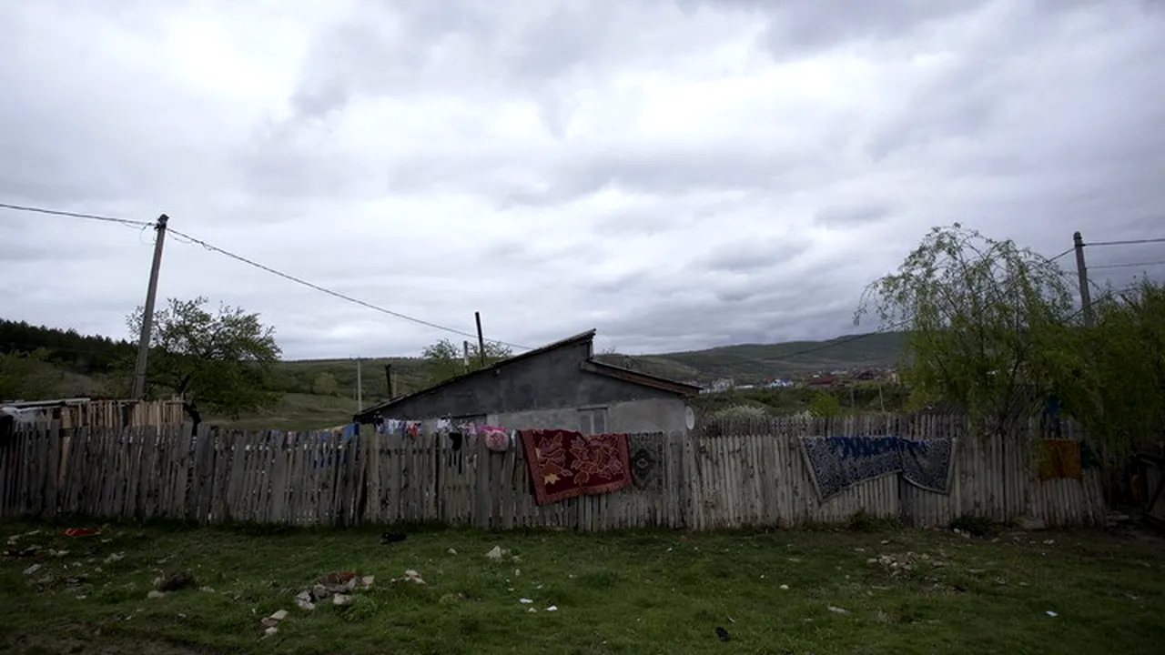 Tânăra care a înapoiat un portofel plin cu bani: Aș înapoia și o geantă, așa am fost educată 