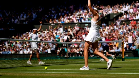 Elena Rybakina a câștigat titlul la Wimbledon. Jucătoarea a revenit de la 0-1 la seturi cu Ons Jabeur | VIDEO