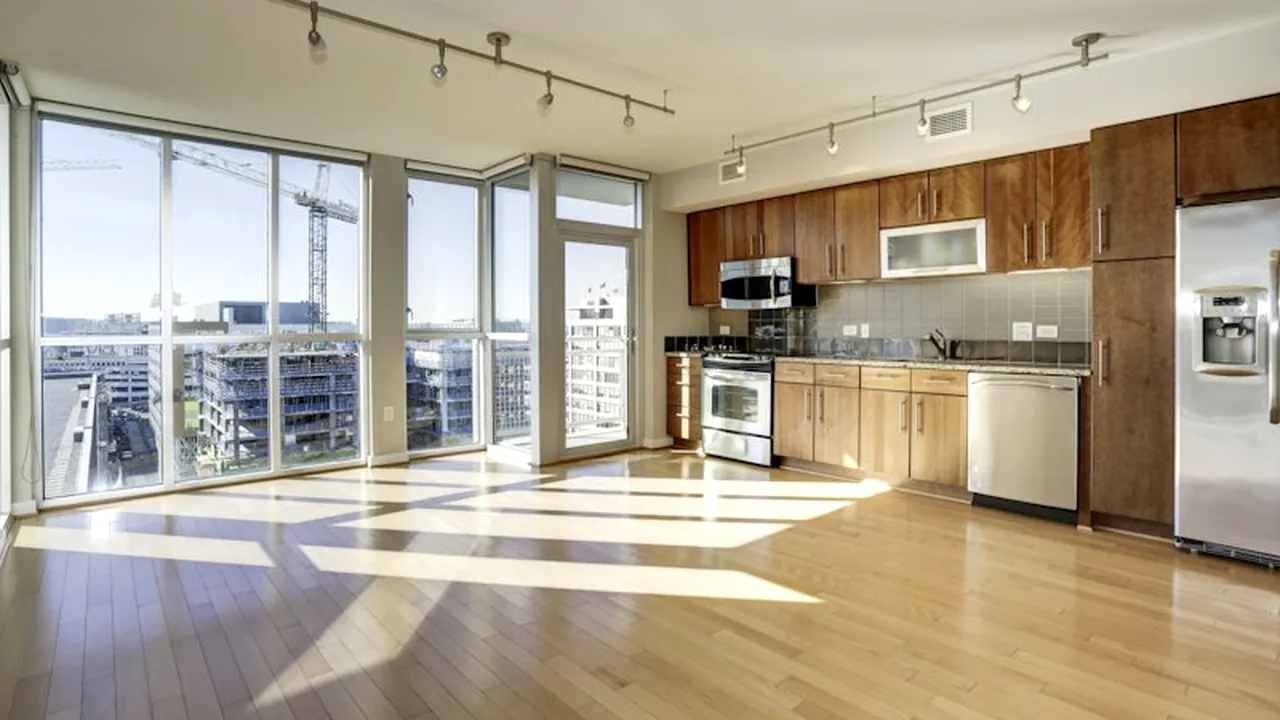 Orașul din România în care CHIRIA este 58 de lei pe lună. Cine sunt fericiții chiriași și de ce plătesc suma ridicolă