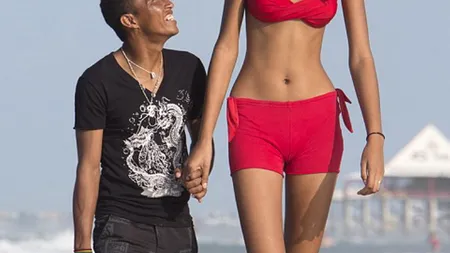 Aceasta este cea mai înaltă adolescentă din lume VIDEO