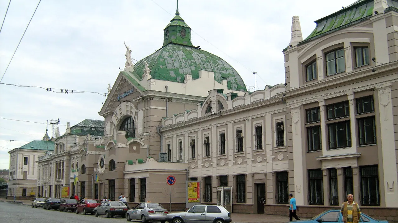 Oficial din Cernăuți cere României ajutor pentru răniții în război și tabără pe litoral pentru copii