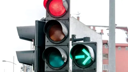 O fluctuație de energie a făcut ca mai multe semafoare din Capitală să nu mai funcționeze 