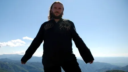 Toboșarul celei mai cunoscute trupe de black metal din România a murit