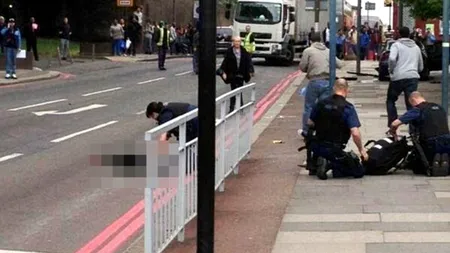 ATAC TERORIST LA LONDRA. Un militar a fost decapitat, iar două persoane au fost împușcate