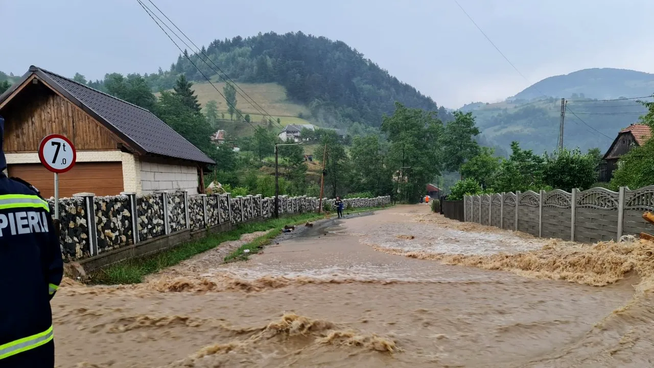 Avertisment sever al Organizației Meteorologice Mondiale: Fenomenul El Nina, durată fără precedent în ultimul secol. Milioane de oameni, afectați de secetă extremă și inundații