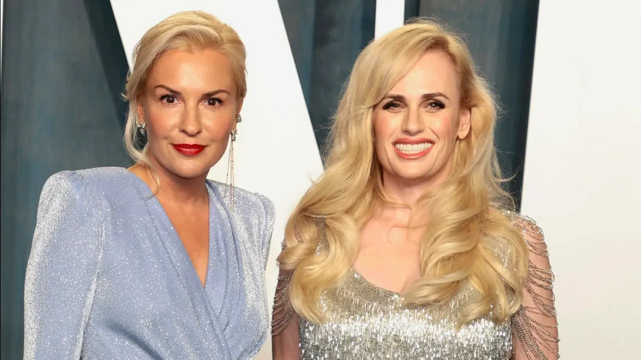 Actrița REBEL WILSON s-a logodit cu Ramona Agruma