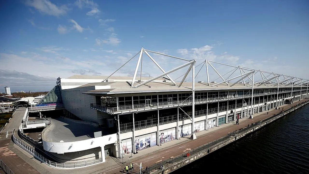 PRIMUL MEGA-SPITAL din Marea Britanie pentru 4.000 de pacienti infectati cu coronavirus