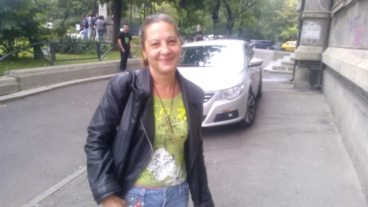 Examen în familie. Mama și fiul dau bacalaureatul în același timp: „M-am săturat de munca de jos. Acum sperăm să luăm amândoi