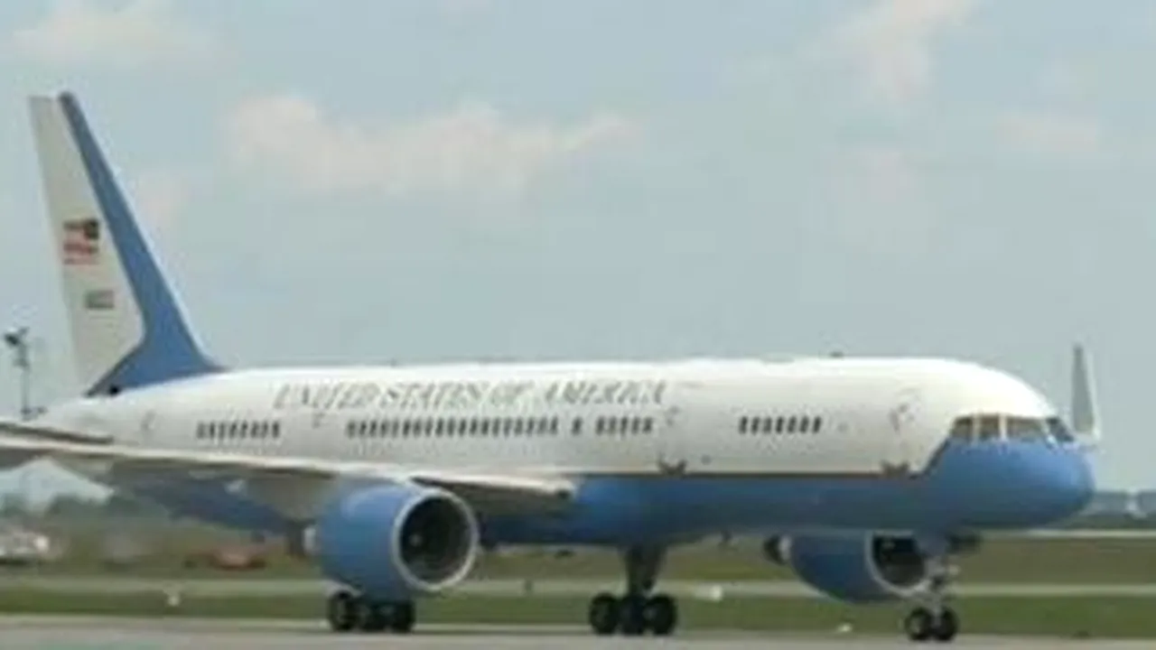 FBI: Alerta din Baza Andrews a fost un exercițiu. Decolarea avionului lui Biden, amânată