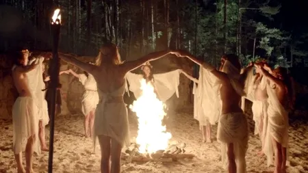 Solstițiul de vară 2015-21 iunie, debutul verii astronomice, asociat și cu diverse tradiții populare