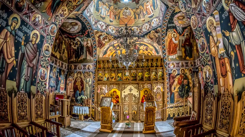 8 ȘTIRI DE LA ORA 8 | Biserica Ortodoxă sărbătoreşte astăzi Învierea Domnului - Sfintele Paşti, cea mai mare sărbătoare a creștinătății