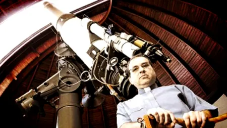 Astronomul-șef al Vaticanului crede în existența extratereștrilor, dar spune că Iisus Hristos este unic în Univers