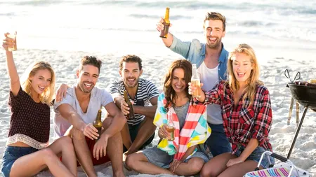 BĂUTURA periculoasă pe caniculă preferată de mulți români vara. Dr. Tudor Ciuhodaru avertizează: „Poate fi letală”