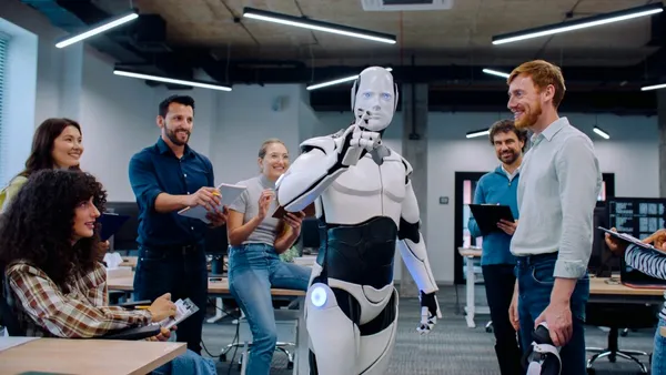 Financial Times: Inteligența Artificială nu elimină locurile de muncă entry-level. Le redefinește