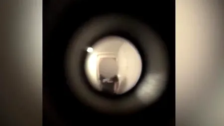 BUBUITURI puternice în toiul nopții, în timp ce fiul de șapte ani DORMEA în pat. Experiența de groază trăită de o femeie: „Am înghețat de frică!