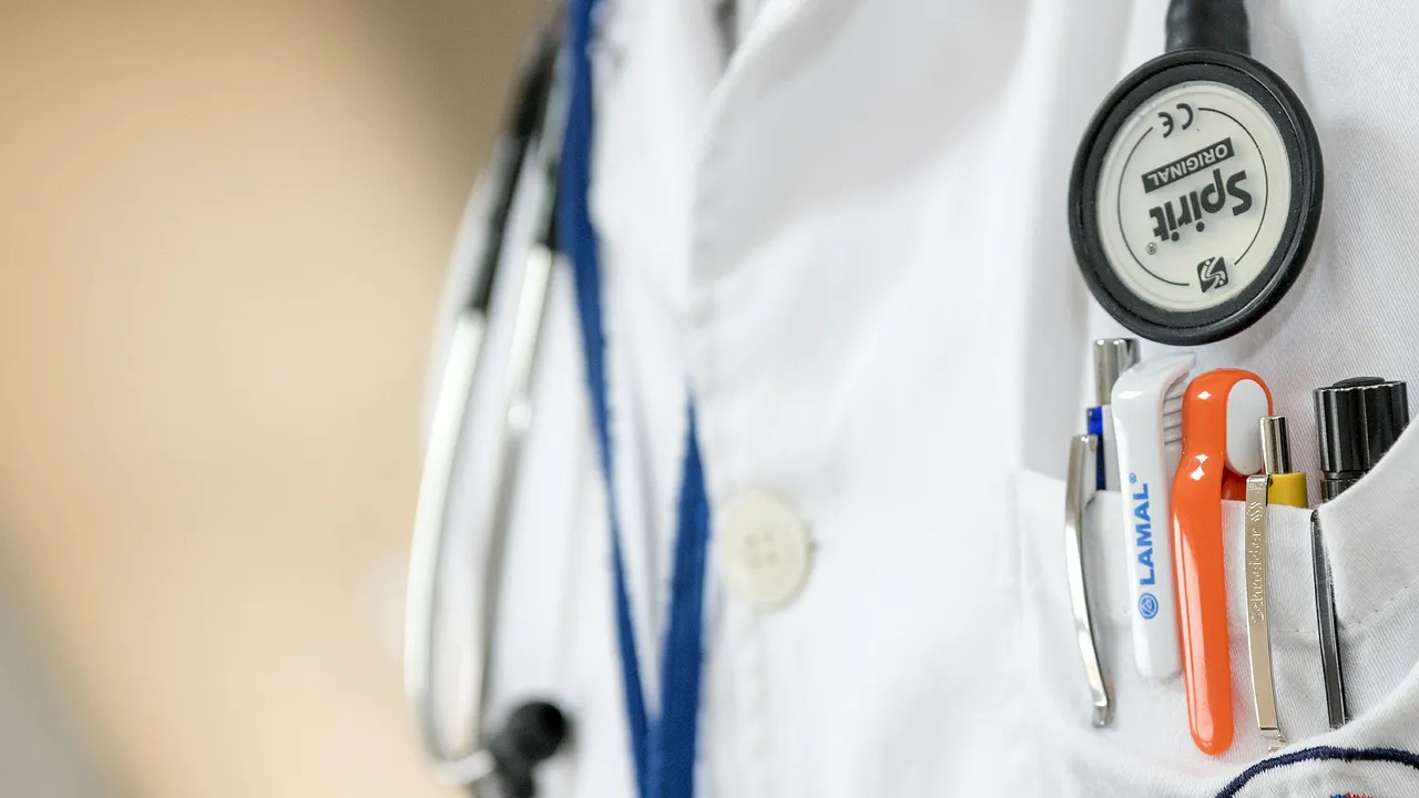Deznodământ în cazul unui medic voyeurist, care a filmat în secret o femeie în timpul unei partide de sex