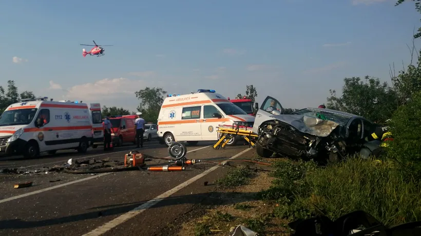 CUMPLIT. Accident grav produs în Ialomița. Un șofer a murit şi alte trei persoane au fost rănite