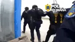 Brașoveni arestați pentru trafic de droguri. Substanțe interzise aruncate pe geam la sosirea poliției