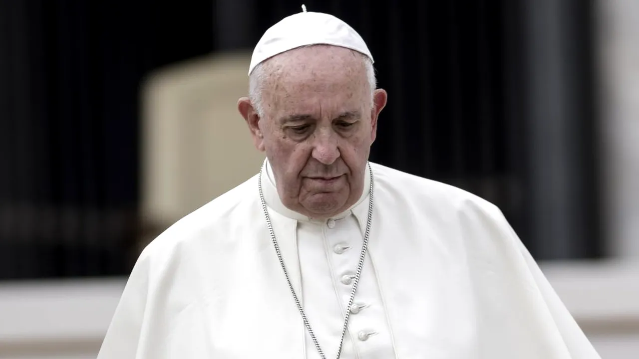 Caz de COVID-19 la reşedinţa din Vatican a Papei Francisc