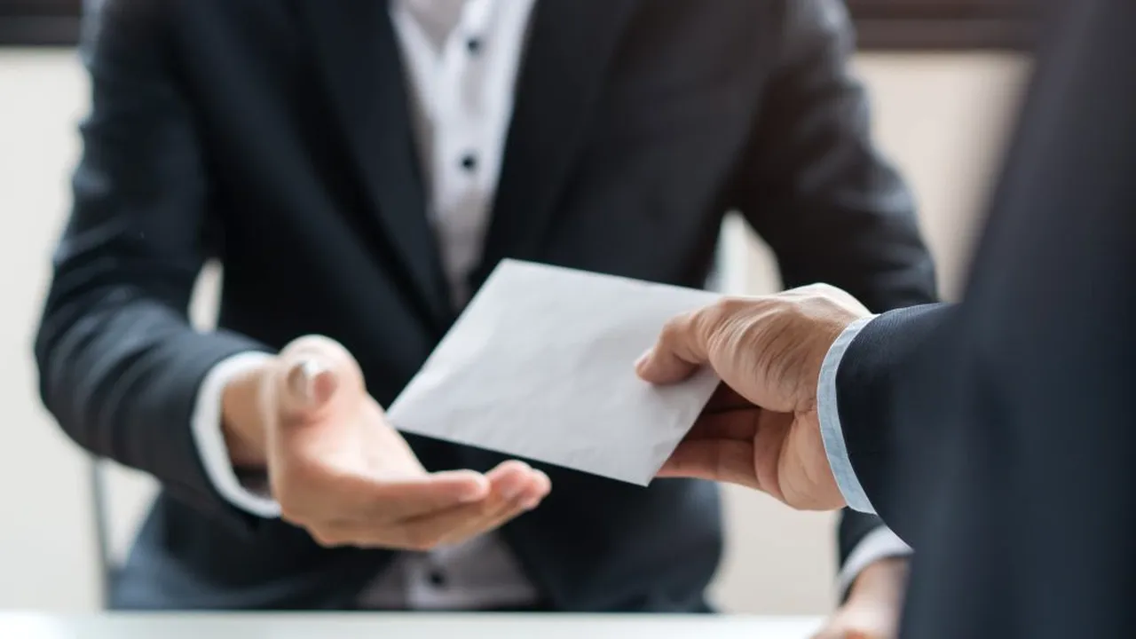 Cât este salariul minim pe economie. S-a majorat în 2021