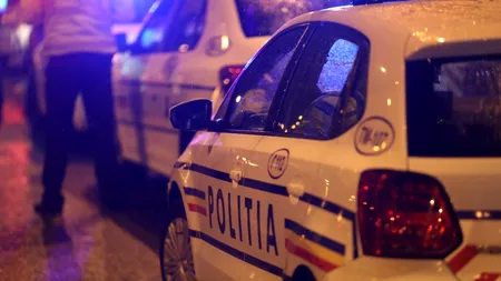 Un şofer beat a provocat un accident și a fugit de poliţişti, apoi i-a înjurat şi i-a muşcat
