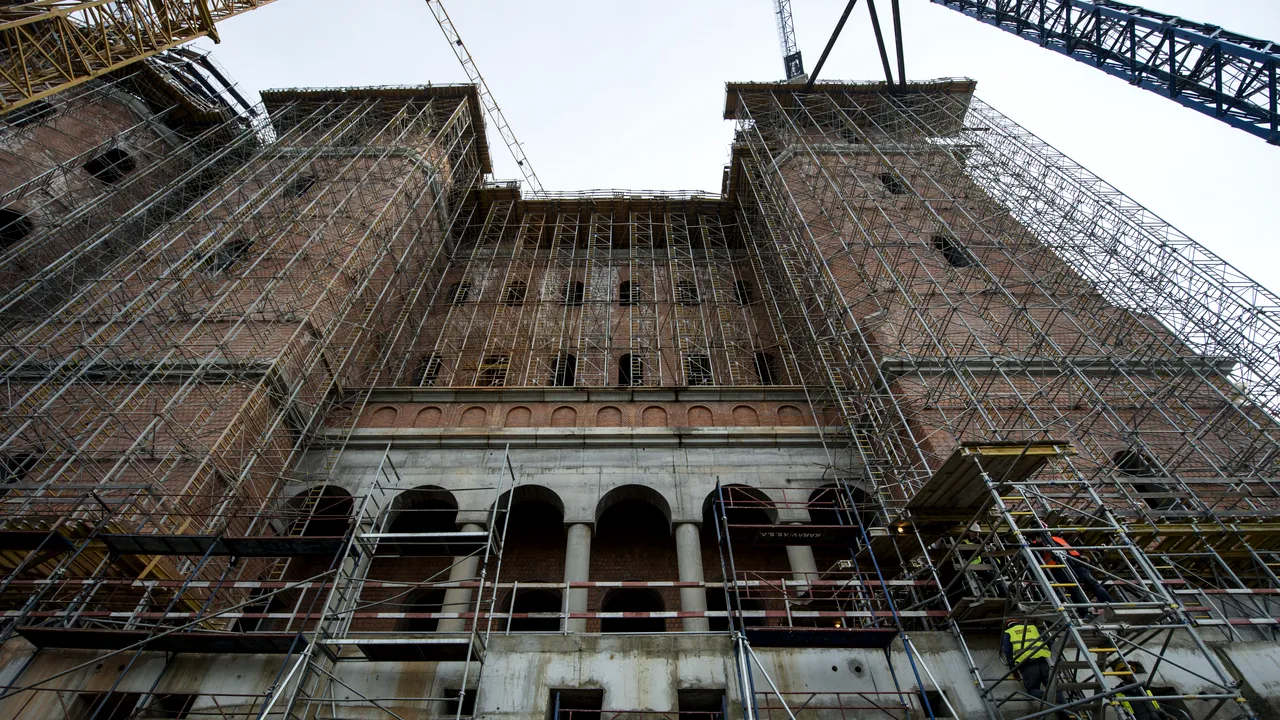 Primăria mai dă 10 milioane de lei pentru Catedrala Mântuirii Neamului. Numai în 2018, a cheltuit 14 MILIOANE DE EURO cu bisericile din București
