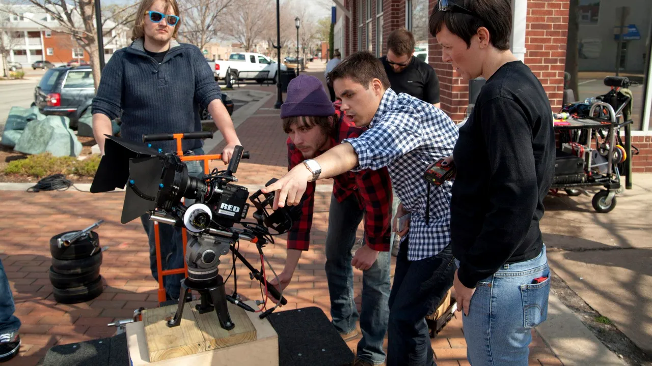 Cum a ajuns un orfan din Constanța, nominalizat la Emmy