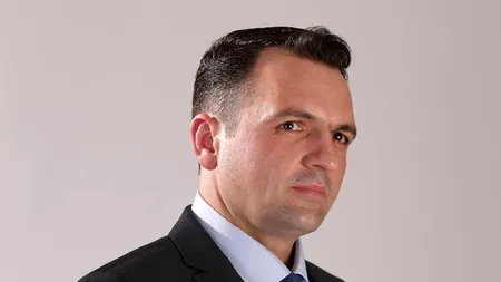 Un primar amenință KFC cu procese după un clip filmat în Turnul Chindiei. 