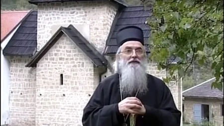 DOLIU ÎN LUMEA CREȘTINĂ. Înalt ierarh al Bisericii Ortodoxe, răpus de coronavirus: A fost infectat în timp ce oficia slujbele în eparhia sa