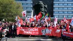 Manifestații de Ziua Muncii în întreaga lume: Din cauza creșterii costurilor, protestatarii cer salarii mai mari și încetarea războiului SUA-Iran