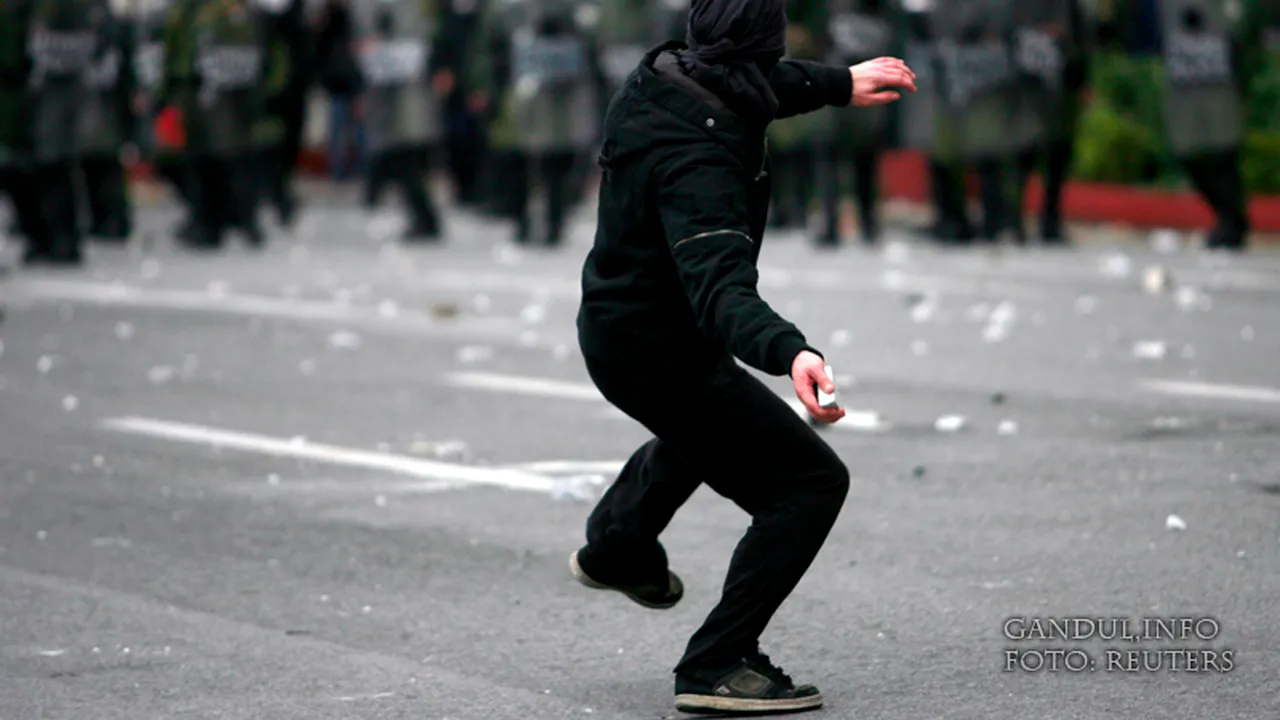 Șefii statisticii din Grecia, urmăriți penal pentru că ar fi estimat prost deficitul bugetar pe 2009. Ce pedepse riscă