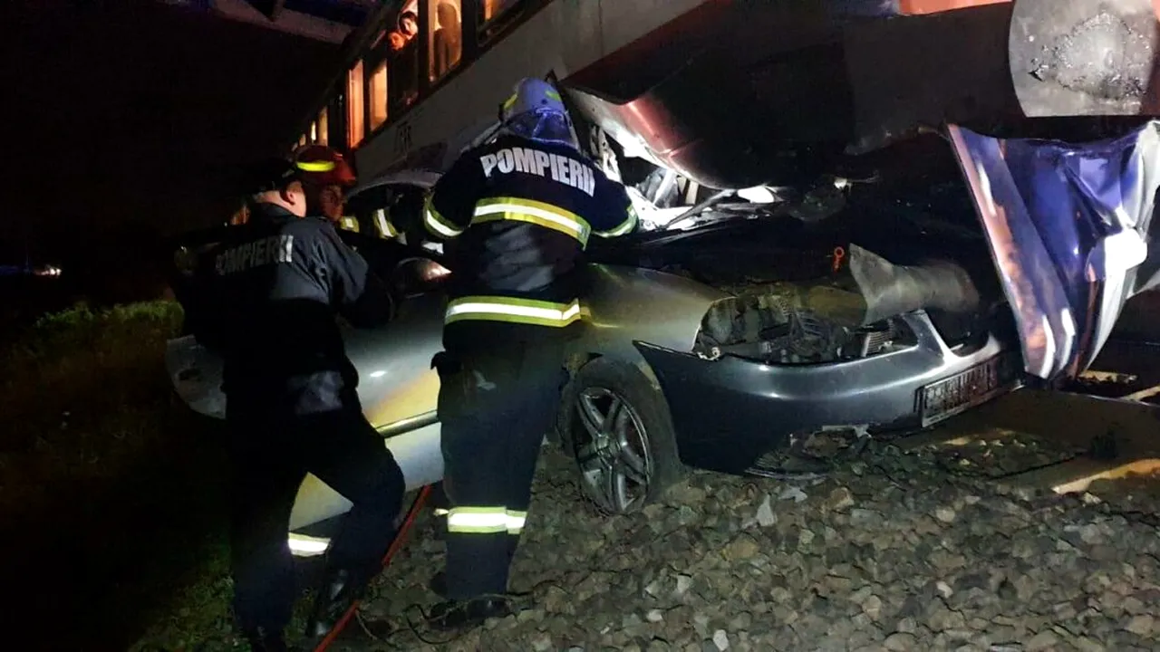 Un autoturism a fost lovit de tren în Satu Mare. Șoferul mașinii a murit