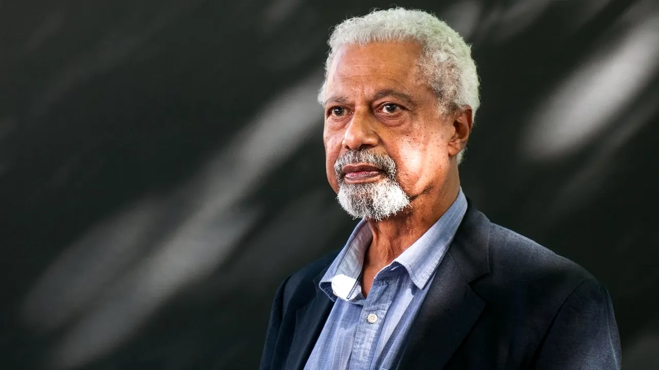 Premiul Nobel pentru literatură i-a fost acordat scriitorului Abdulrazak Gurnah. Mircea Cărtărescu era considerat marele favorit