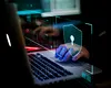 Moartea Papei, transformată în unealtă de fraudă online: Hackerii profită de emoțiile publicului