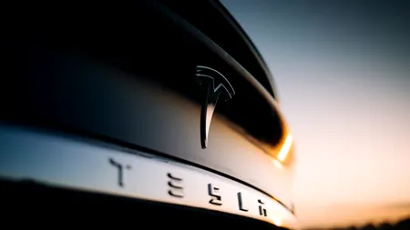 Acțiunile Tesla au scăzut cu 8,55%. Este cea mai mare cădere din septembrie 2020