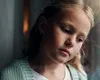 Suedia: O anchetă privind sistemul de adopții de copii din străinătate a descoperit abuzuri și FRAUDE pe parcursul mai multor decenii