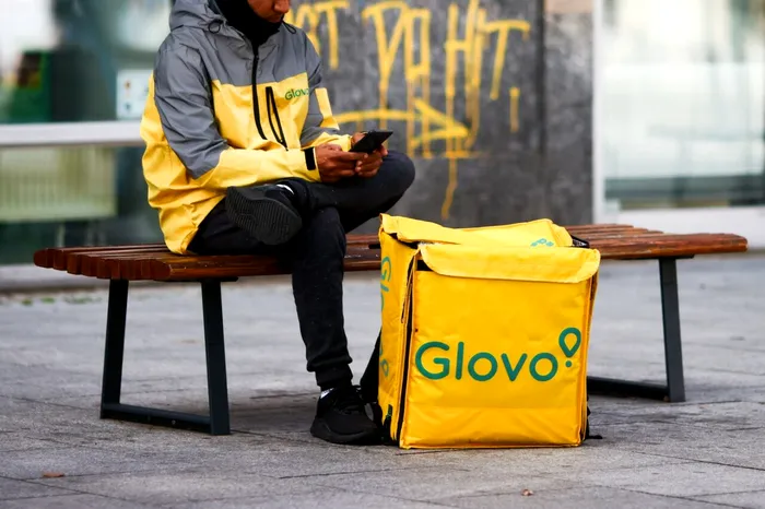 Foarte curând, livratorii nepalezi de la Glovo vor avea din ce în ce mai puține comenzi. Internauții de pe Reddit renunță la serviciile de livrat mâncarea la domiciliu din cauza prețurilor prea mari. 