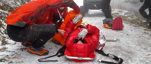 Avertismentul salvamontiştilor după ce o persoană care a schiat pe o pârtie închisă din Poiana Braşov s-a accidentat: „Stratul de zăpadă este insuficient pentru începerea în siguranță a sezonului”