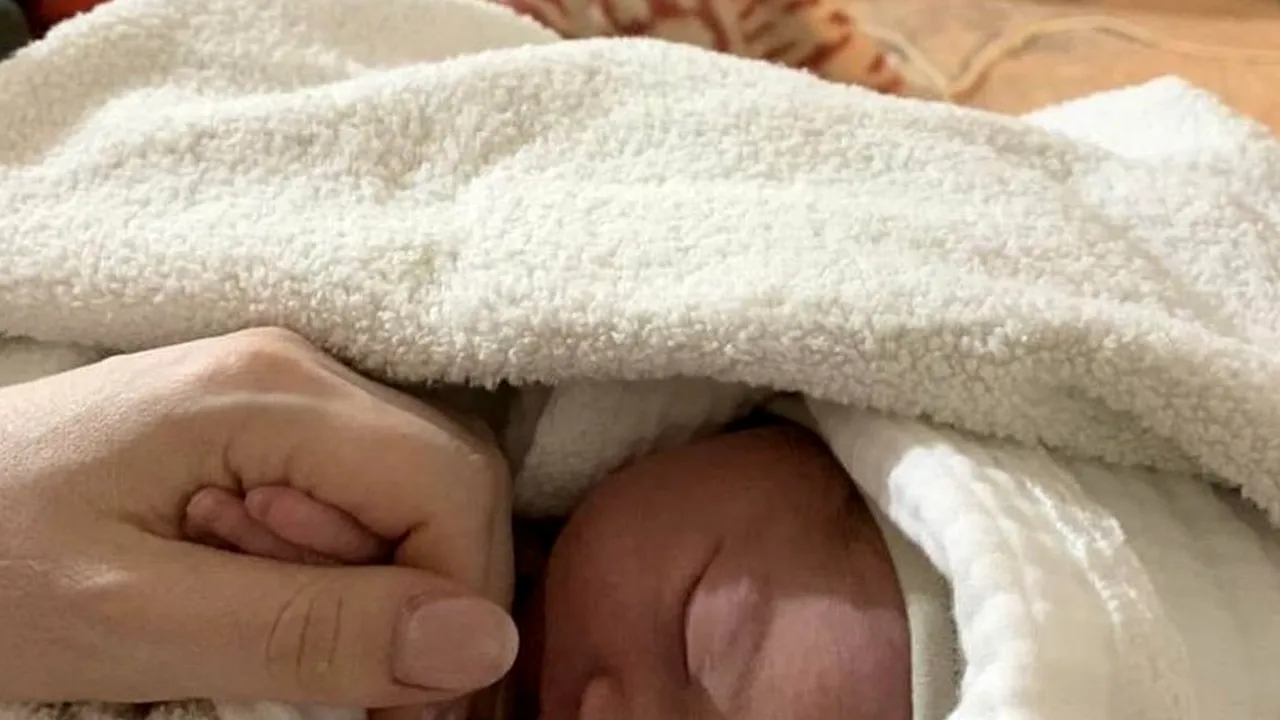 Miracolul din Kiev. În mijlocul invaziei, o tânără de 23 de ani a născut într-un adăpost de război