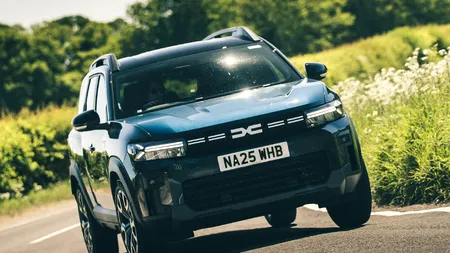 Concluziile unui englez după ce a mers 13.000 de km cu noua Dacia Duster. Ce aspecte negative și pozitive a remarcat