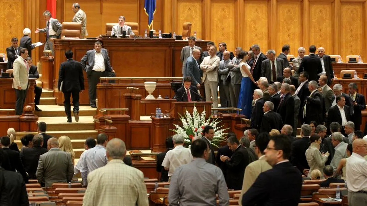 Guvernul ar putea propune pierderea de drept a mandatului de parlamentar în caz de incompatibilitate