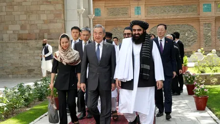 Ministrul chinez de Externe cere consolidarea COOPERĂRII cu Pakistanul și Afganistanul/ Beijingul încearcă să contracareze forțele teroriste